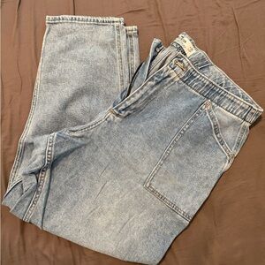 Hollister Women's Light Blue Relaxed Jeans